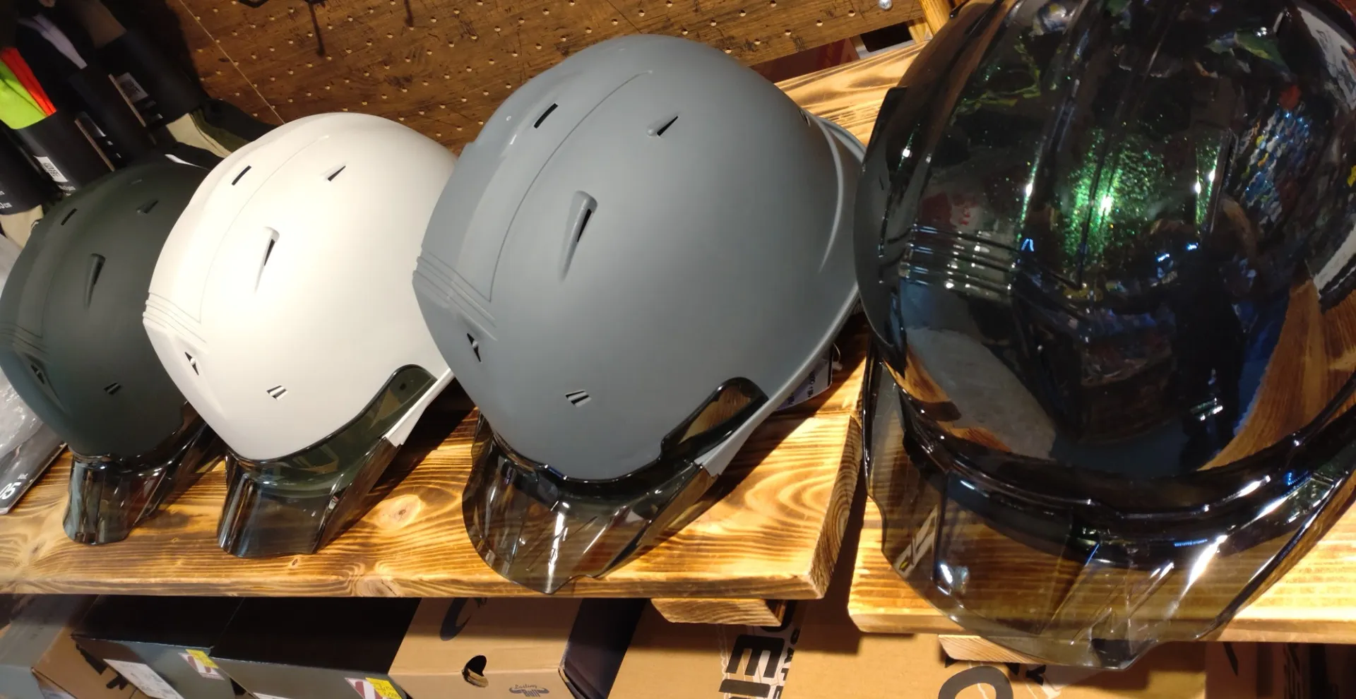 ヘルメット マット加工